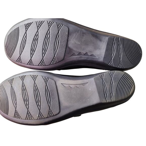 Earth Spirit Dark Brown Flats Faux Leather Cushioned Sz 8 - Picture 10 of 10